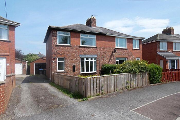 3 Bedroom Semi-Detached House For Sale In South View, Meadowfield, Durham, DH7