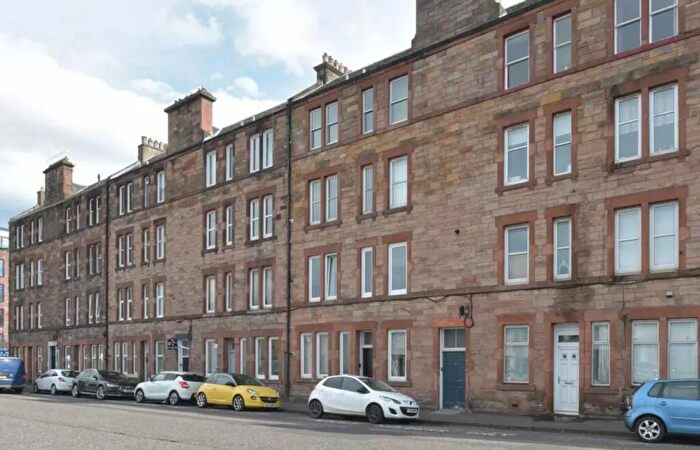 1 Bedroom Flat To Rent In , Logie Green Road, Edinburgh, EH7