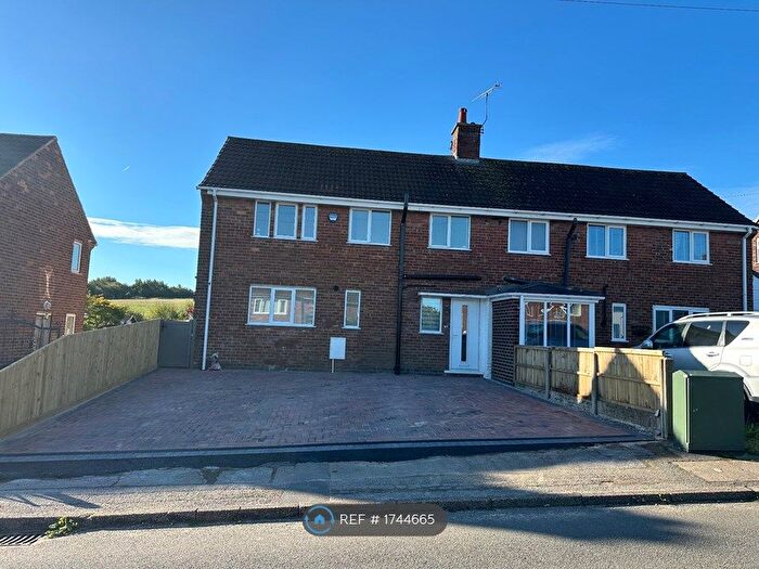 3 Bedroom Semi-Detached House To Rent In Oak Avenue, Blidworth, NG21