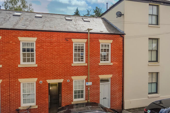 3 Bedroom House To Rent In Grove Street, OX2