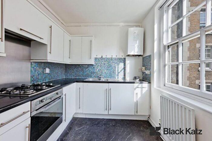 3 Bedroom Flat To Rent In Pilton Place, Elephant And Castle, SE17