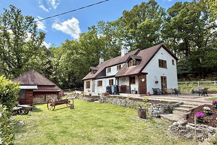 4 Bedroom Detached House For Sale In Linslade Cottage, Linford, BH24