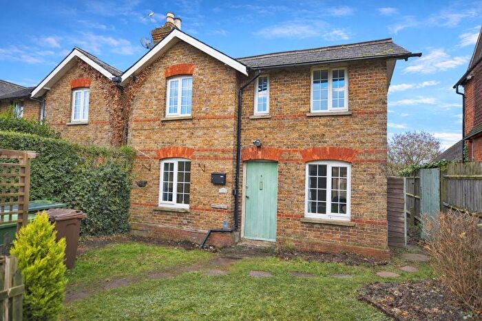 2 Bedroom End Of Terrace House To Rent In Ashford Road, Maidstone, ME17