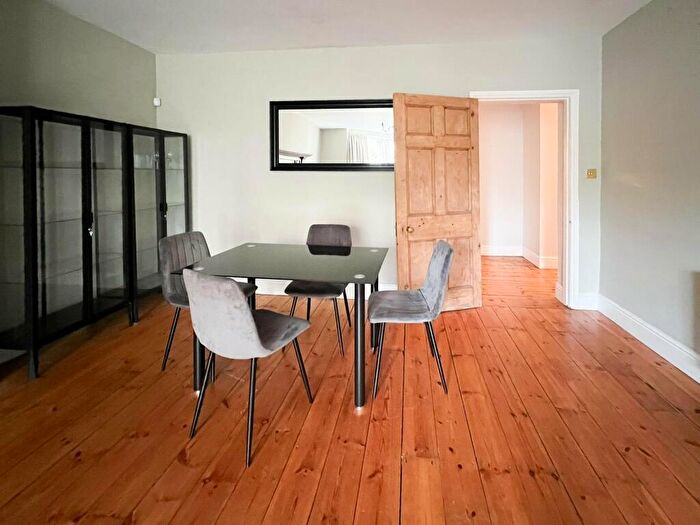 3 Bedroom Flat To Rent In Pembroke Road, Clifton, Bristol, BS8