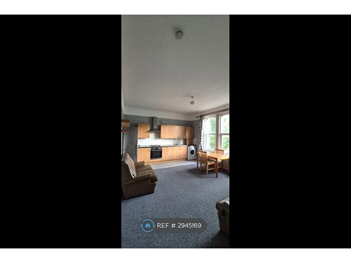 2 Bedroom Flat To Rent In Loampit Hill, London, SE13