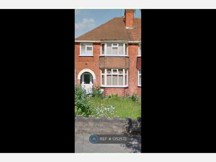 4 Bedroom Semi-Detached House To Rent In Cherington Road, Birmingham, B29