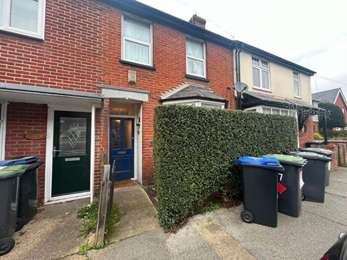 5 Bedroom Semi-Detached House To Rent In St. Martins Road, Canterbury, CT1