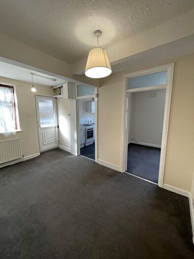 1 Bedroom Flat To Rent In Brighton Road, Purley, CR8