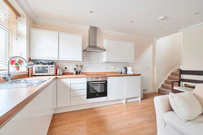 3 Bedroom End Of Terrace House For Sale In Bepton Road, Midhurst, GU29