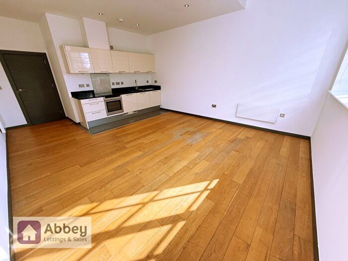 1 Bedroom Flat To Rent In Abbey Park Road, The Shoe Factory, LE4