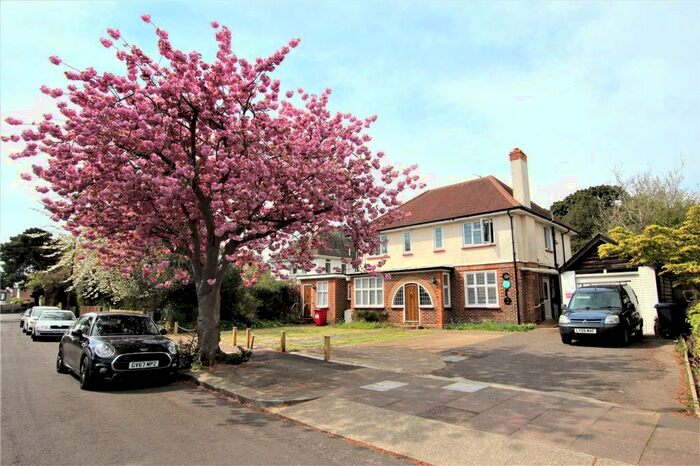 3 Bedroom Apartment To Rent In Shirley Drive, Worthing, West Sussex, BN14
