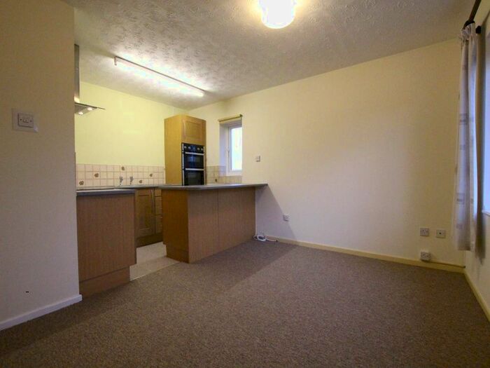 1 Bedroom Flat To Rent In Coventry Close, Tewkesbury, GL20