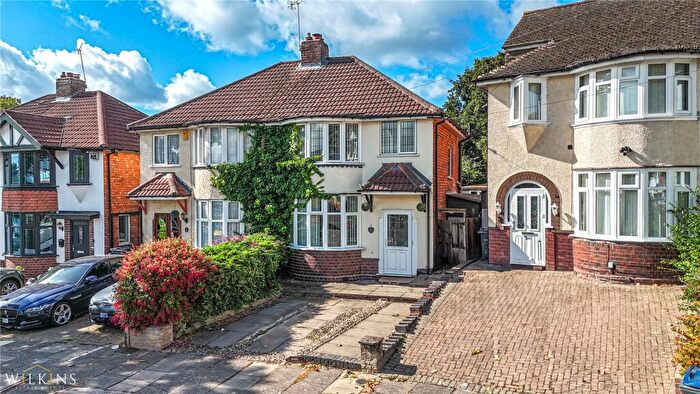 3 Bedroom Semi-Detached House For Sale In Charlbury Crescent, Birmingham, West Midlands, B26