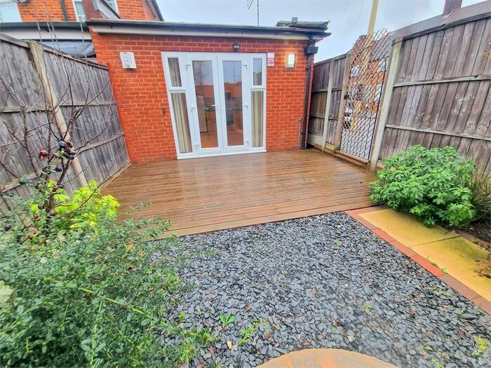 1 Bedroom Bungalow To Rent In Castillon Road, Catford, London, SE6