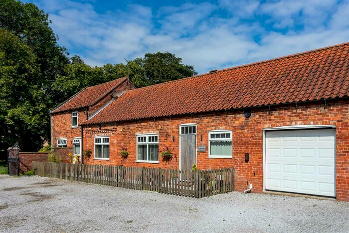 2 Bedroom Semi-Detached Bungalow For Sale In School Lane, Holmpton, HU19