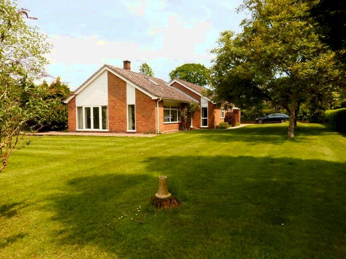 4 Bedroom Detached Bungalow To Rent In Marks Lane, Santon Downham, IP27