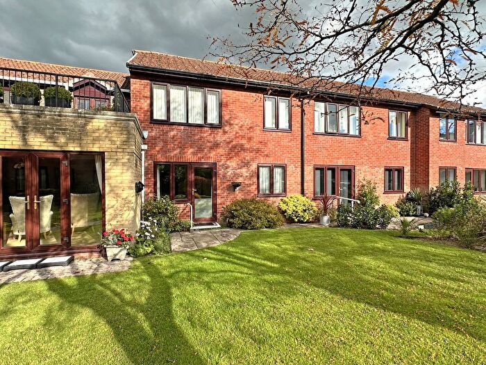 1 Bedroom Flat For Sale In Grigg Lane, Brockenhurst, Hampshire, SO42