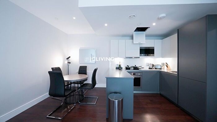 1 Bedroom Property To Rent In Maine Tower, Harbour Way, London, E14