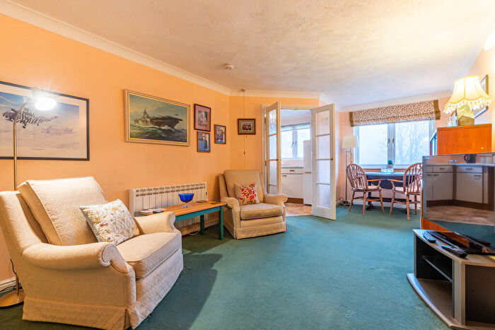 1 Bedroom Apartment For Sale In Hampsfell Grange, Grange-over-Sands, Cumbria, LA11