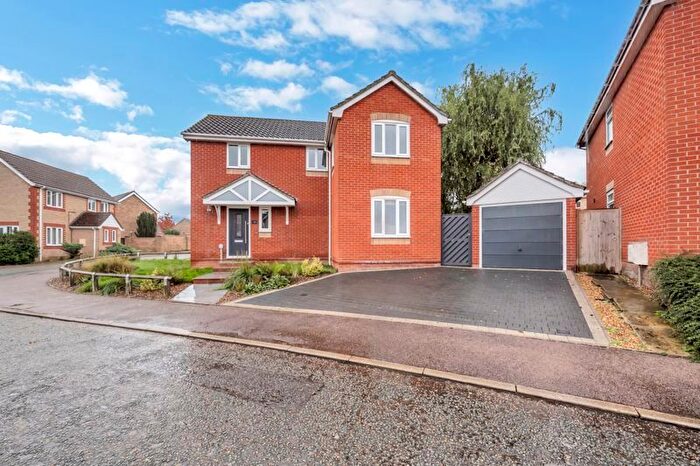 4 Bedroom Detached House For Sale In Lyminster Close, Bury St. Edmunds, IP32