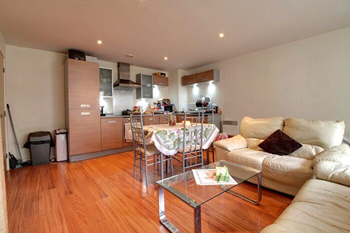 2 Bedroom Apartment To Rent In Quartz Apartments, Hall Street, Jewellery Quarter, B18