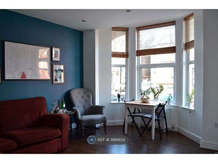 1 Bedroom Flat To Rent In Oakfield Road, Croydon, CR0