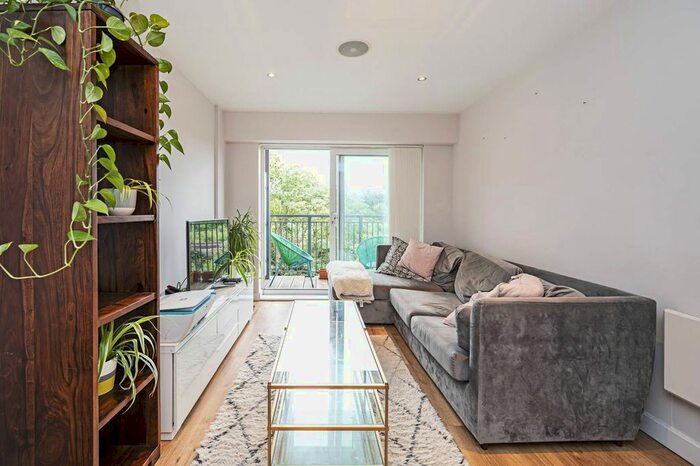 1 Bedroom Flat To Rent In Colindale, Colindale, London, NW9