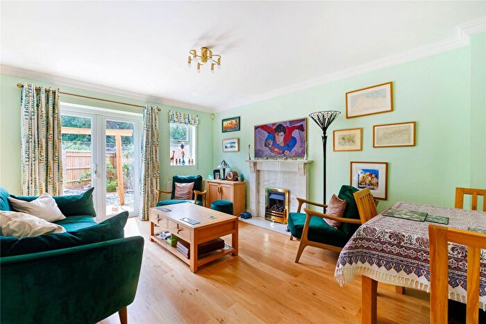 3 Bedroom End Of Terrace House To Rent In Great Mead, Oxford, OX1
