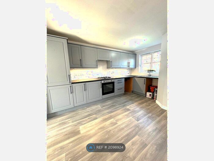 3 Bedroom End Of Terrace House To Rent In Grangemoor Close, Darlington, DL1