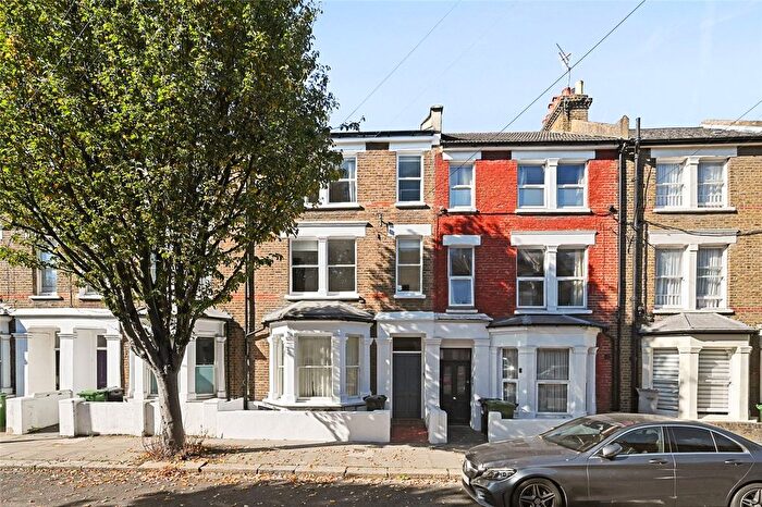 4 Bedroom Terraced House For Sale In Tunis Road, London, W12