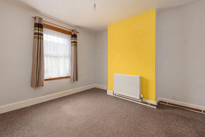 3 Bedroom Semi-Detached House For Sale In Kent Street, Whitstable, Kent, CT5