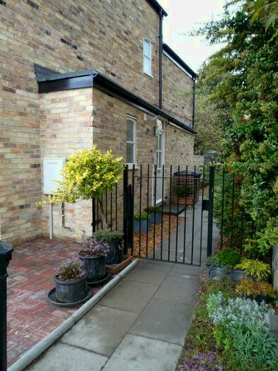 6 Bedroom House To Rent In A Willis Road, Cambridge, CB1