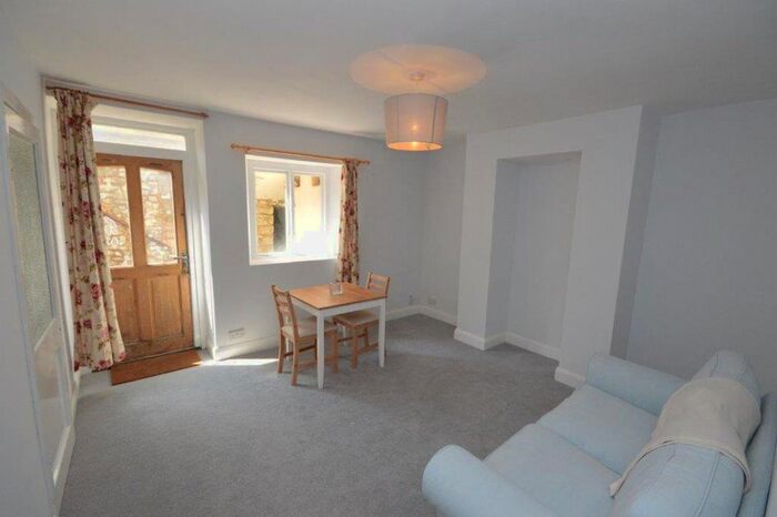 1 Bedroom Flat To Rent In Bath Road, Swindon SN1