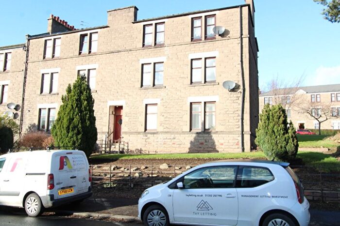 2 Bedroom Flat To Rent In Abbotsford Place, Dundee, DD2