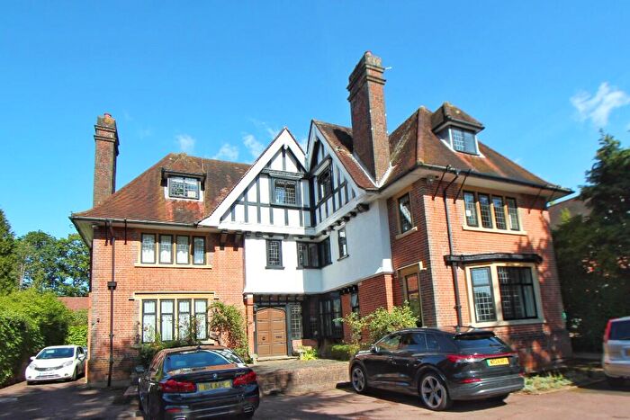 2 Bedroom Apartment To Rent In Frithwood Avenue, Northwood, Middlesex, HA6