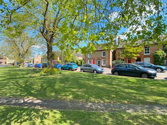 2 Bedroom Semi Detached House For Sale In Greenside, Waterbeach, Cambridge, CB25