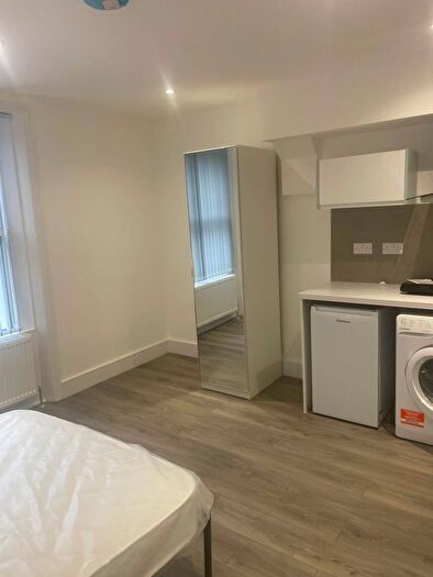 Semi Detached House To Rent In The Common, London, W5