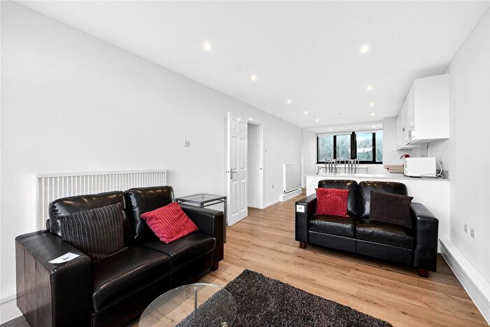 1 Bedroom Flat To Rent In Hopton Street, London, SE1