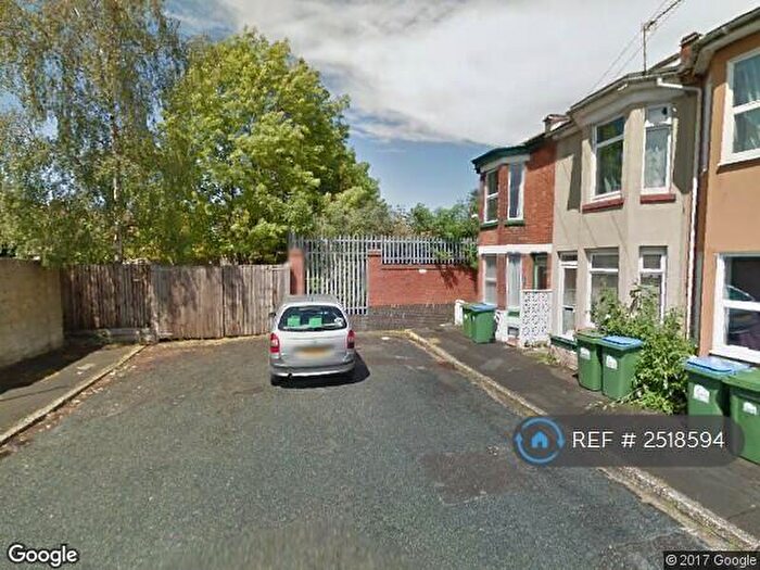 2 Bedroom Terraced House To Rent In Queens Road, Southampton, SO15