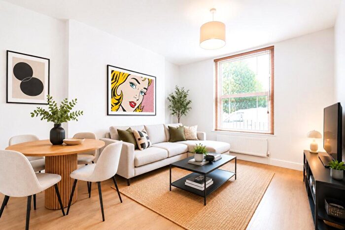 2 Bedroom Apartment For Sale In Springfield Road, Bristol, BS6