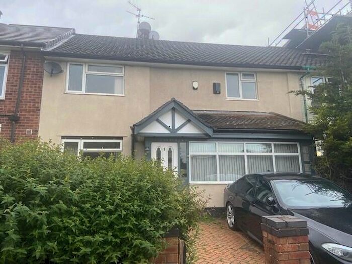 4 Bedroom House To Rent In Millstead Road, Liverpool, L15