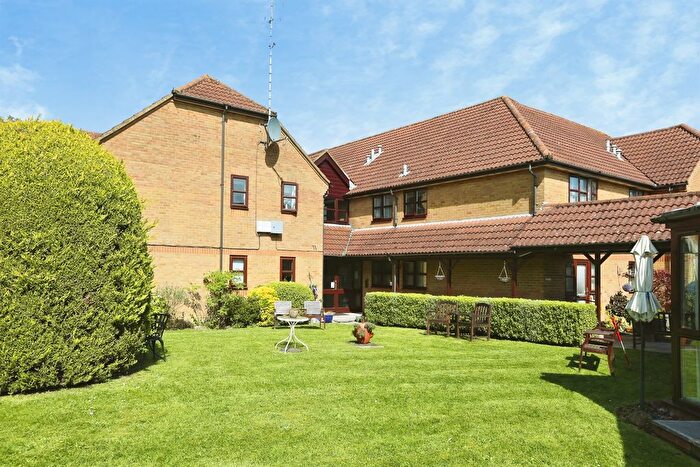 2 Bedroom Flat For Sale In Wildern Lane, Hedge End, Southampton, SO30