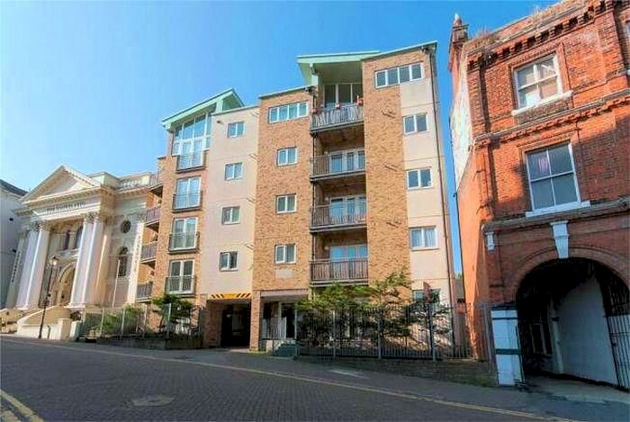 2 Bedroom Flat To Rent In Rendezvous Street, Folkestone, CT20