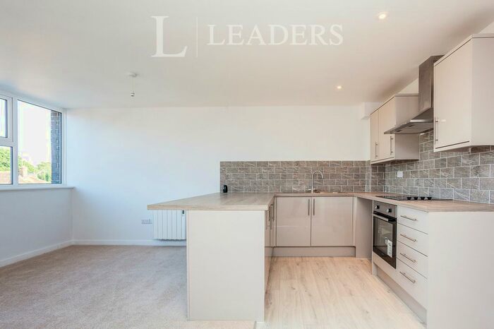 2 Bedroom Flat To Rent In Jengers Mead, Billingshurst, RH14