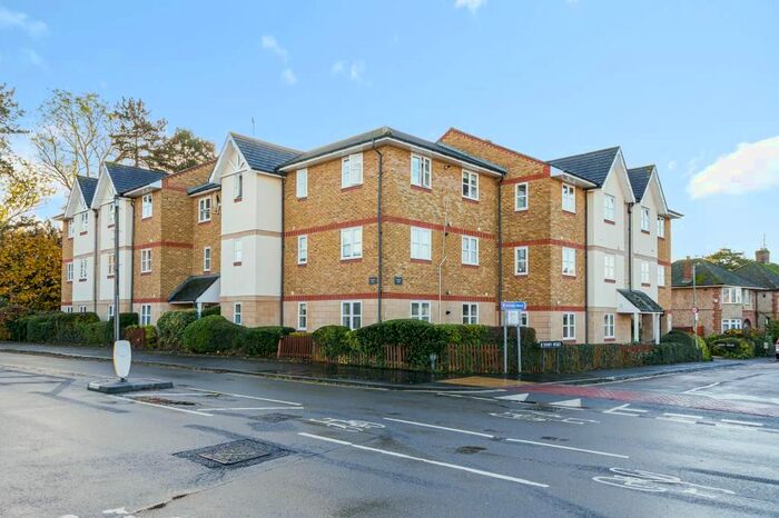 2 Bedroom Flat To Rent In Clevedon House, Marston, OX3