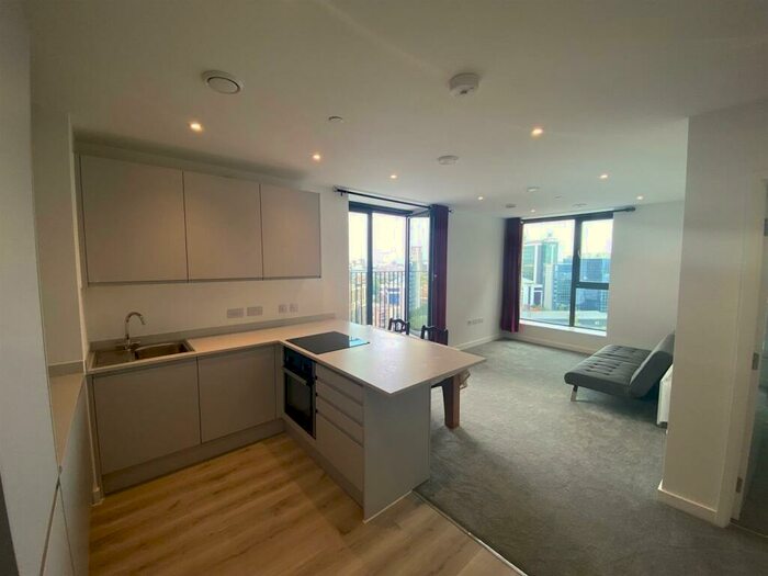 2 Bedroom Apartment To Rent In No Old Trafford, Wharf End, Old Trafford, M17