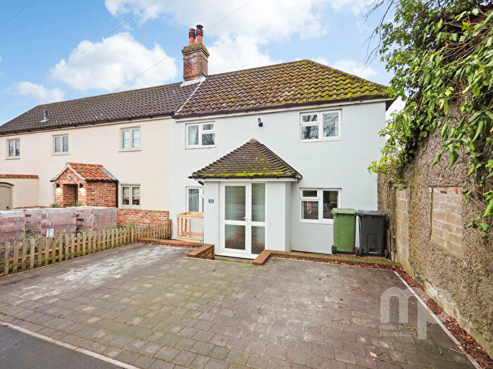 3 Bedroom Semi-Detached House For Sale In Norwich Road, Tacolneston, NR16