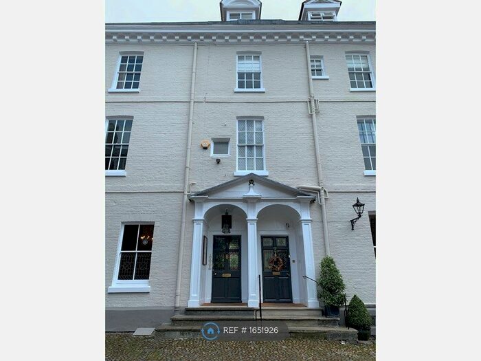 2 Bedroom Flat To Rent In College Hill, Shrewsbury, SY1