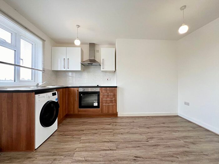 1 Bedroom Flat To Rent In Brigstock Road, Thornton Heath, CR7