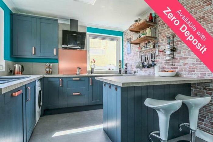 2 Bedroom Flat To Rent In St. Valerie Road, Bournemouth, BH2